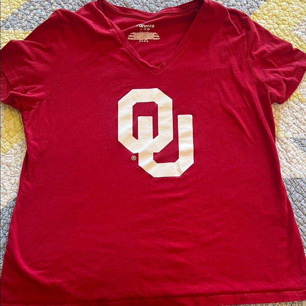 Fanatics Red Short Sleeve Tee